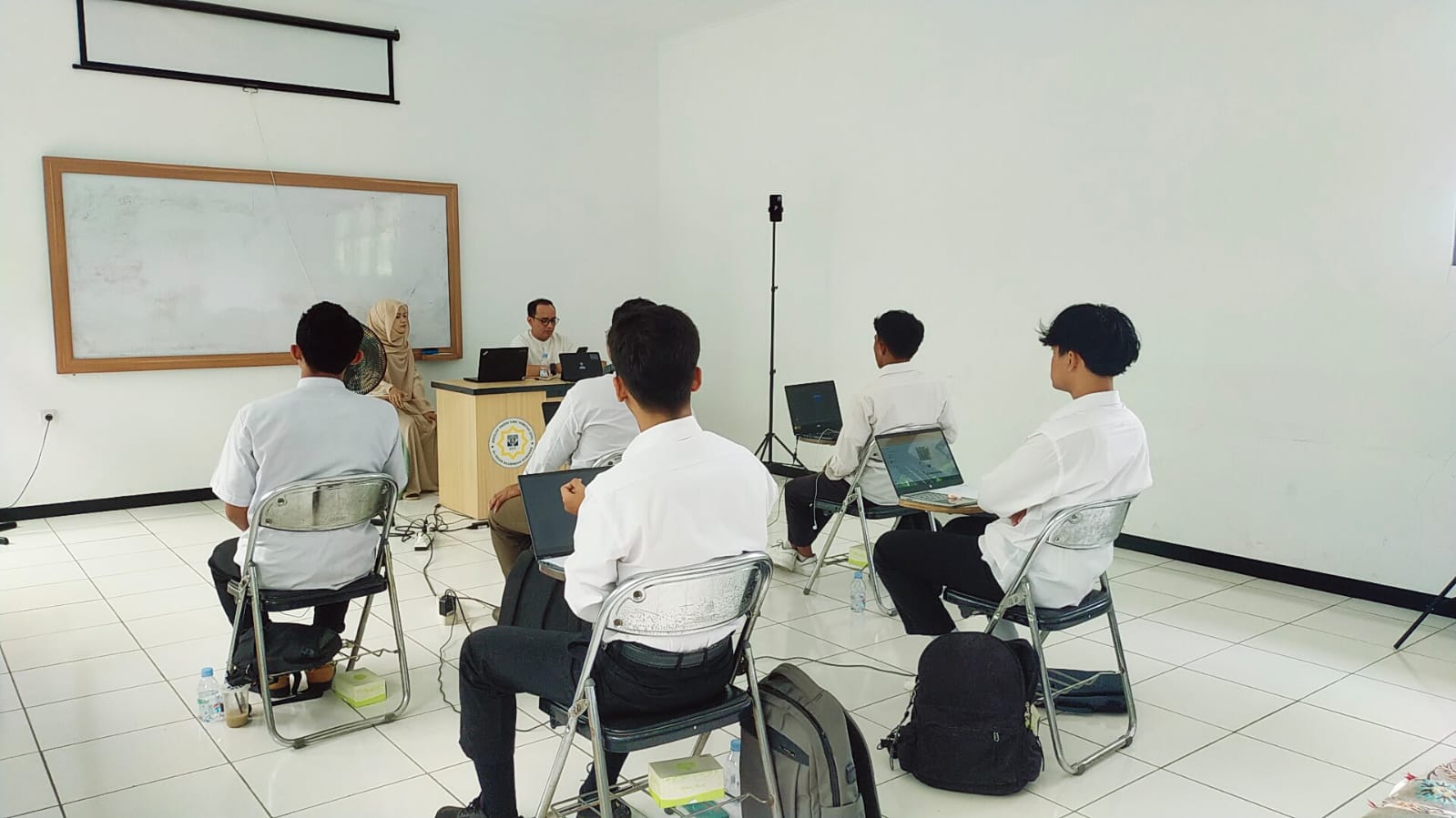 Ujian Dauroh Lughowy